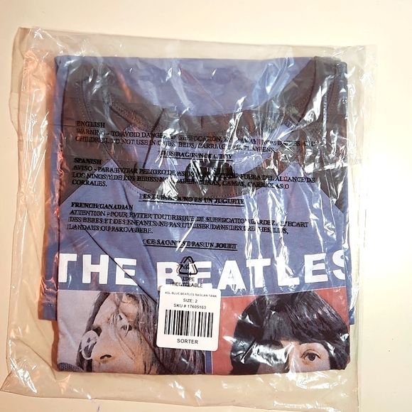 ❤️NWT VINTAGE TORRID TANK - THE BEATLES JOHN LENNON LET IT BE - CONCERT BAND TEE - Picture 4 of 10